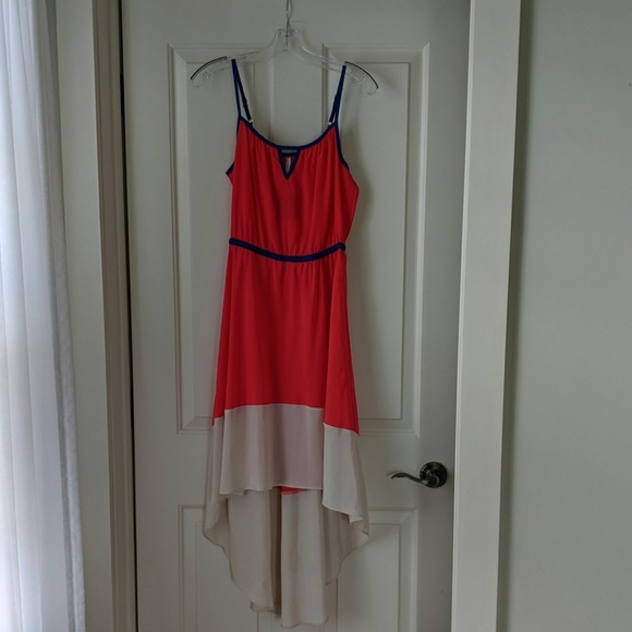Willow & Clay Dresses & Skirts - Willow and Clay dress Willow & Clay Dresses & Skirts - Willow and Clay dress